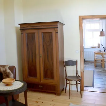 Appartement Auszeit Am Elbufer, Garten + Schafe + Sauna *